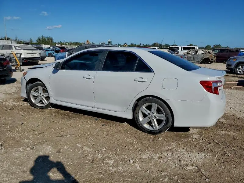 2014 TOYOTA CAMRY L  
