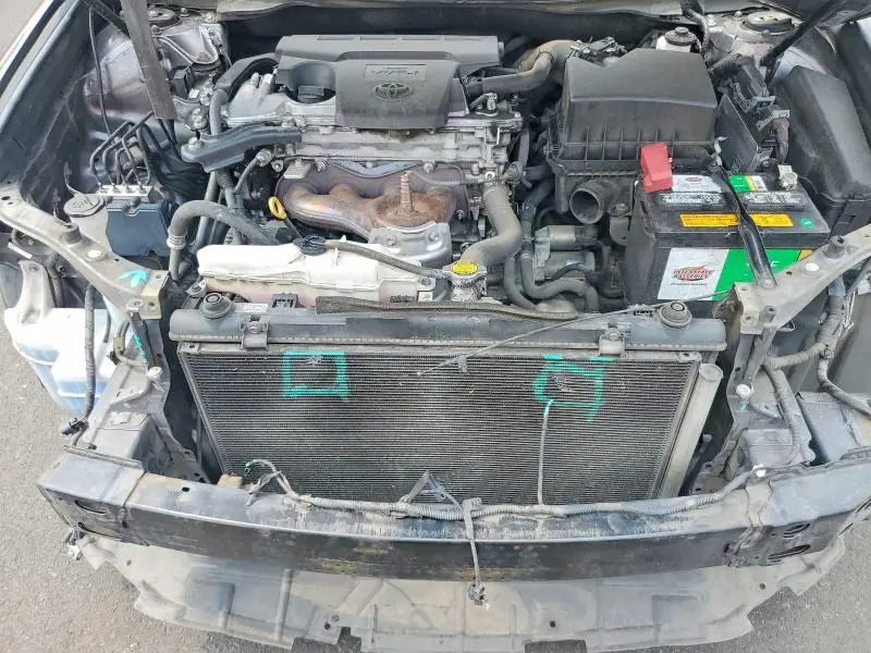2014 TOYOTA CAMRY LE  