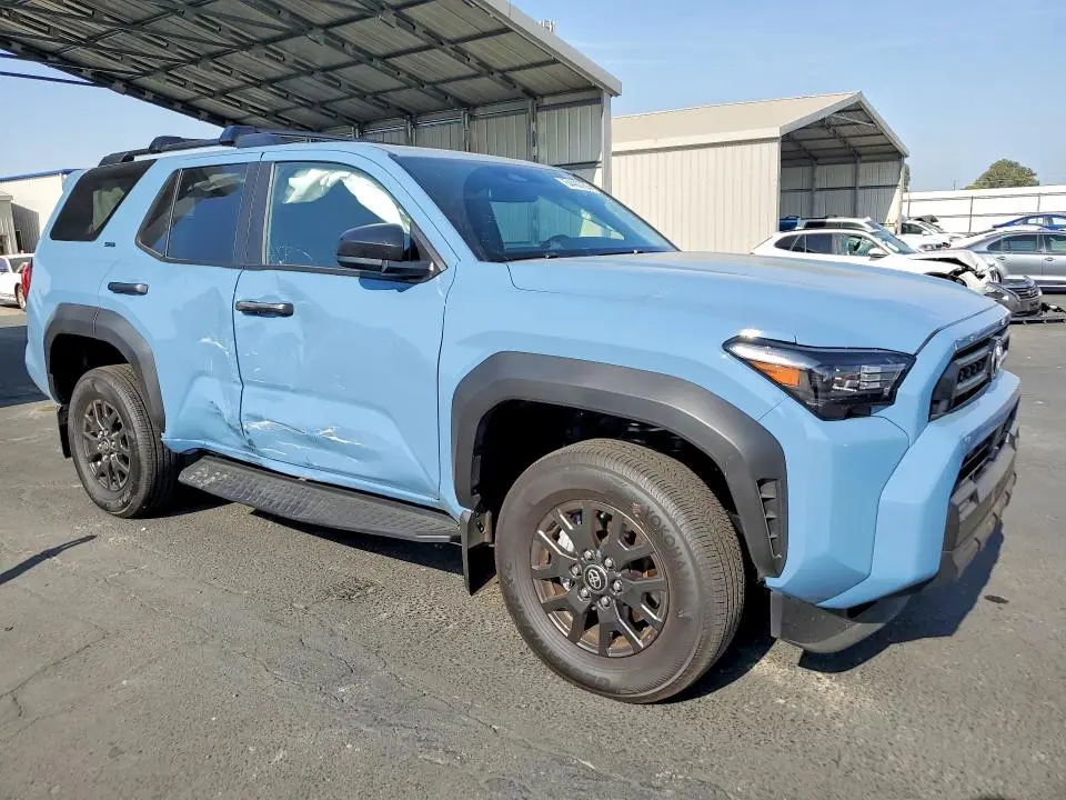 2026 TOYOTA 4RUNNER SR5  