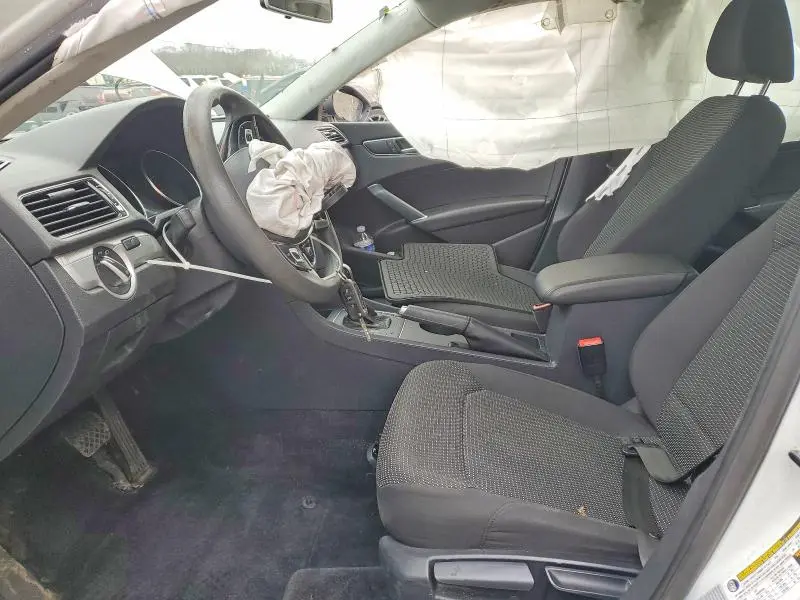 2017 VOLKSWAGEN PASSAT S  