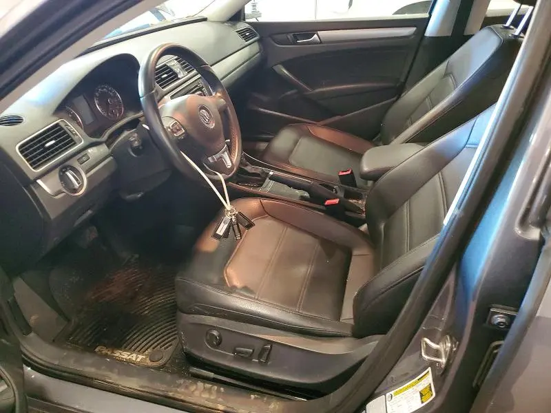 2015 VOLKSWAGEN PASSAT S  