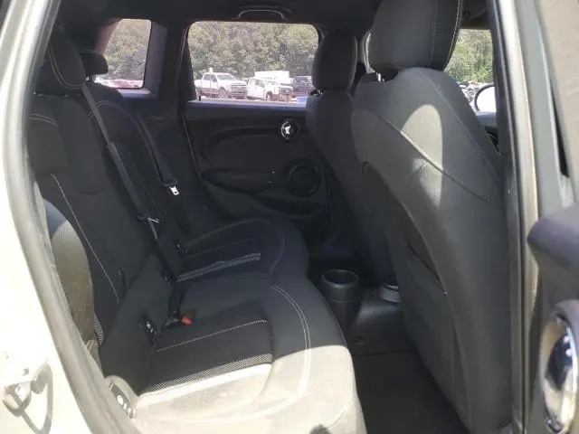 2018 MINI COOPER   