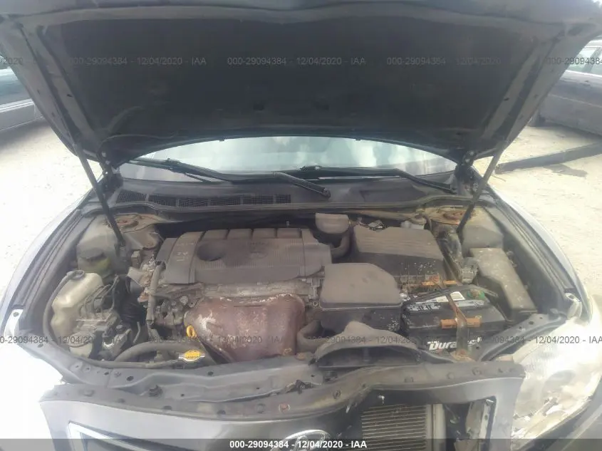 2011 TOYOTA CAMRY 