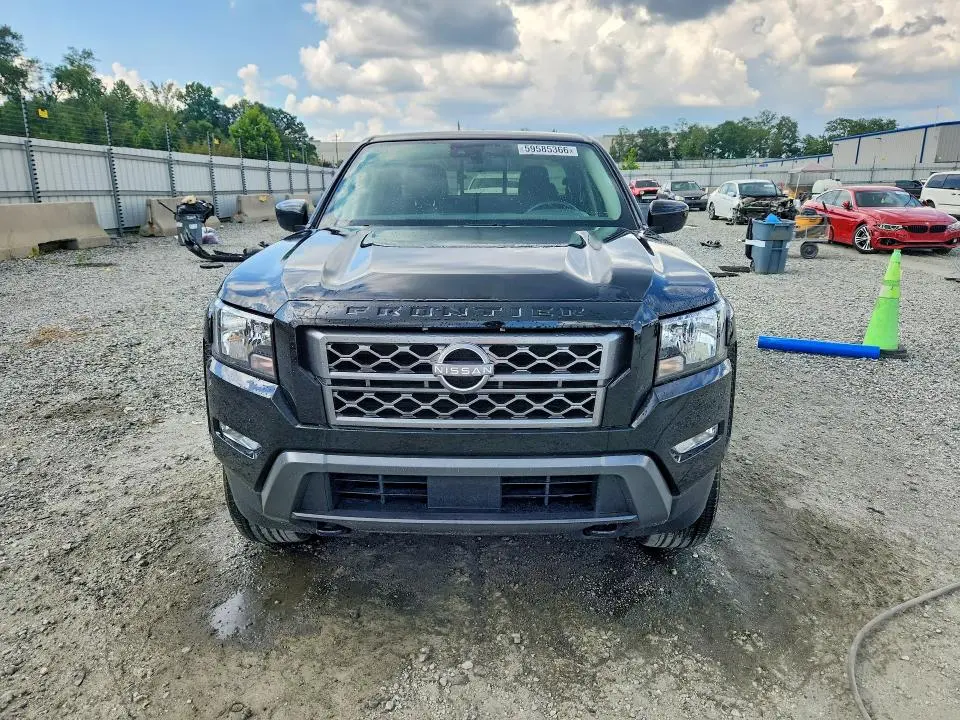 2024 NISSAN FRONTIER SV  