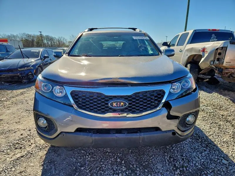2012 KIA SORENTO BASE  