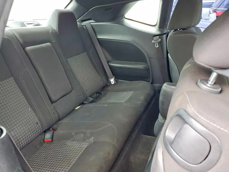 2016 DODGE CHALLENGER SXT  