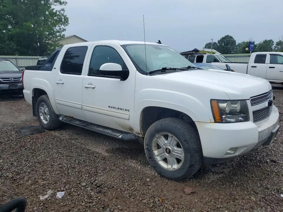 2010 CHEVROLET AVALANCHE LT  