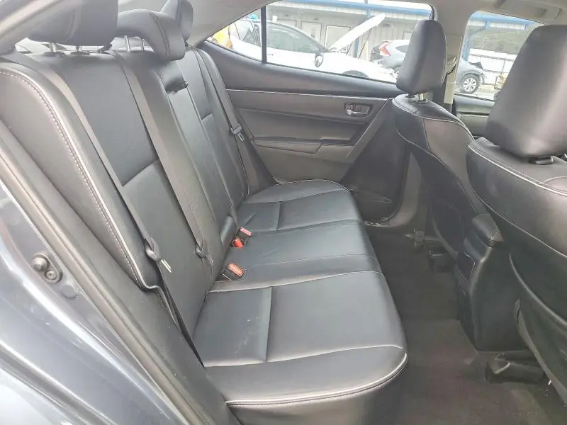2017 TOYOTA COROLLA XLE  