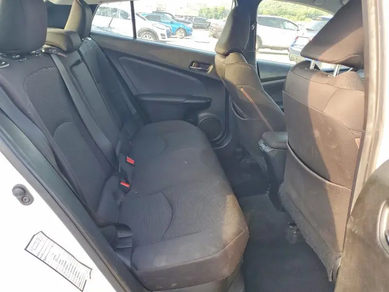 2020 TOYOTA PRIUS LE  