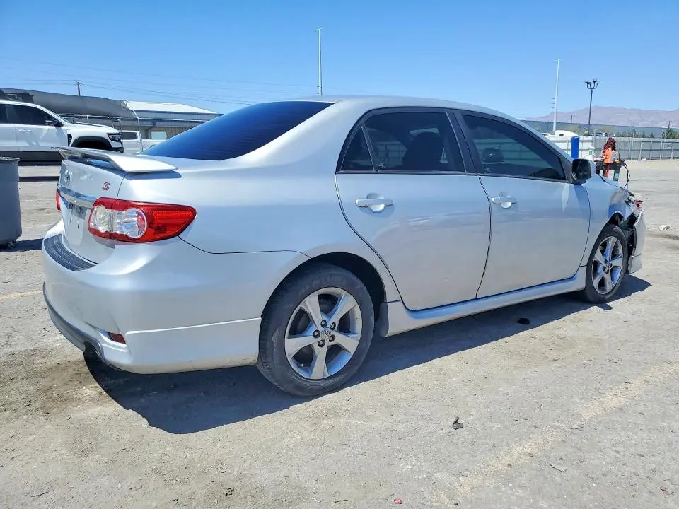 2013 TOYOTA COROLLA S  