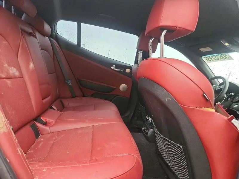 2023 KIA STINGER GT LINE  