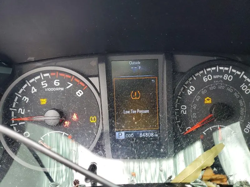 2021 TOYOTA TACOMA SR  