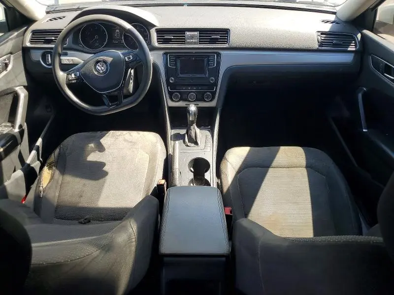 2018 VOLKSWAGEN PASSAT S  