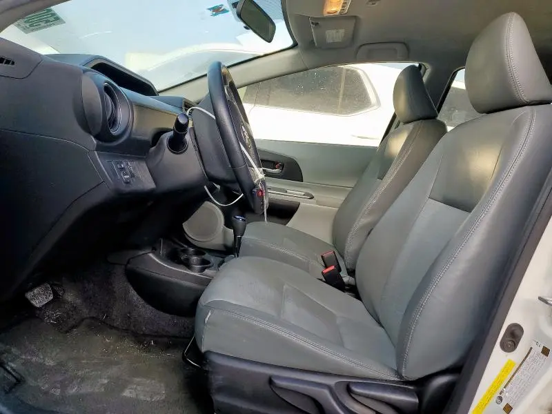 2013 TOYOTA PRIUS C   