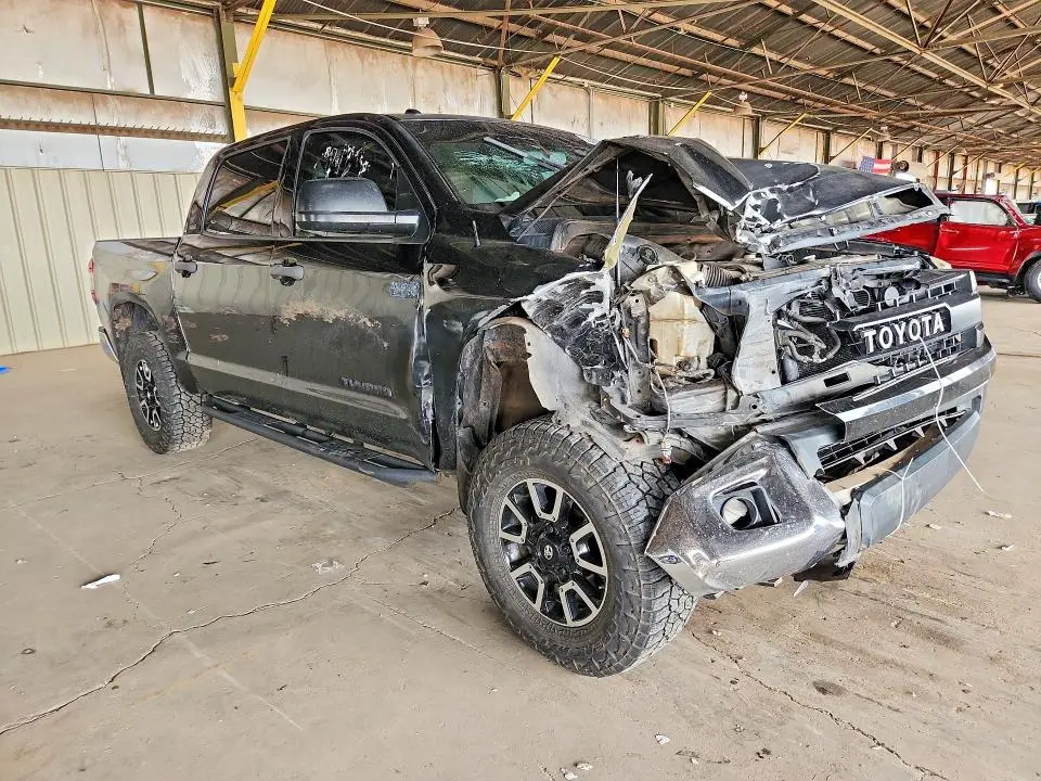 2016 TOYOTA TUNDRA SR5  