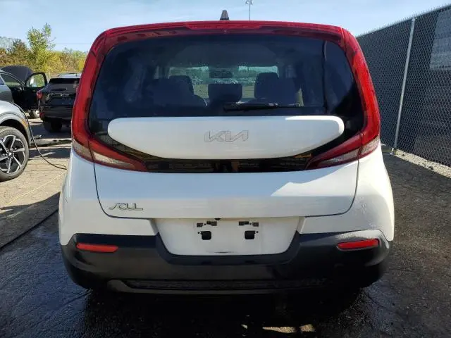 2022 KIA SOUL LX  
