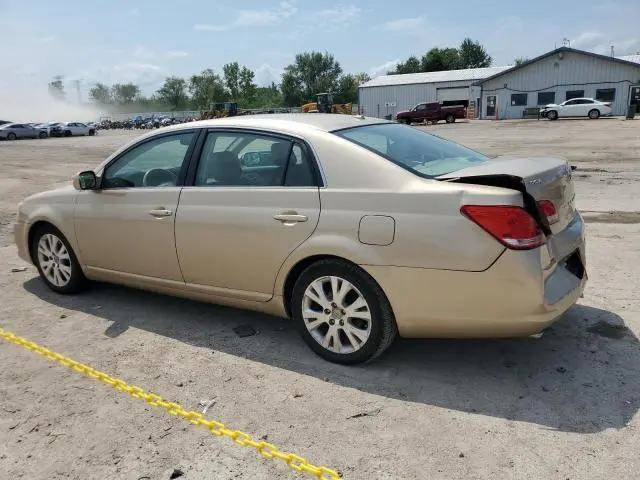 2010 TOYOTA AVALON XL  
