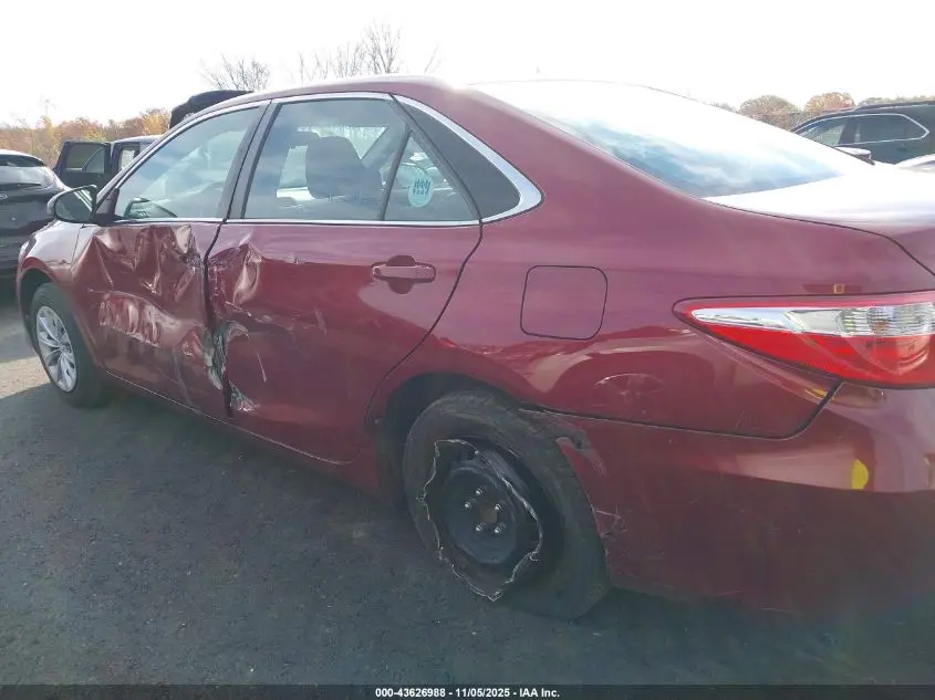 2016 TOYOTA CAMRY LE