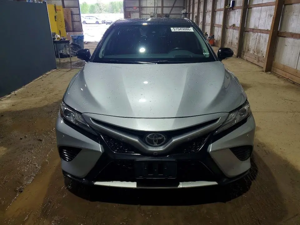 2019 TOYOTA CAMRY XSE V6  