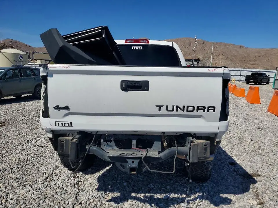 2017 TOYOTA TUNDRA LIMITED  