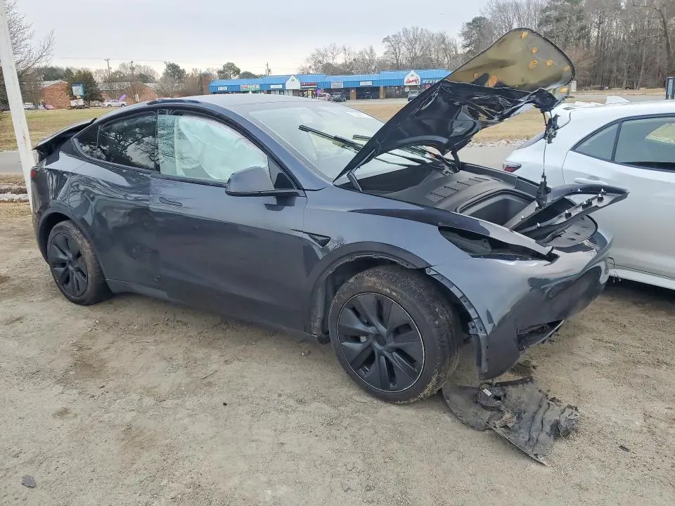 2024 TESLA MODEL Y   