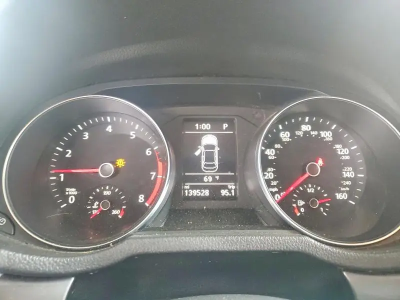 2018 VOLKSWAGEN PASSAT S  