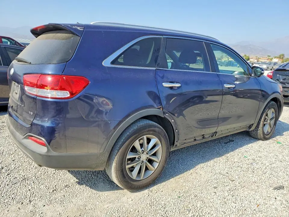 2018 KIA SORENTO LX V6  