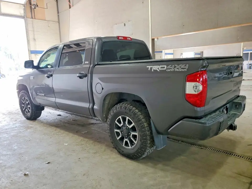 2016 TOYOTA TUNDRA SR5  