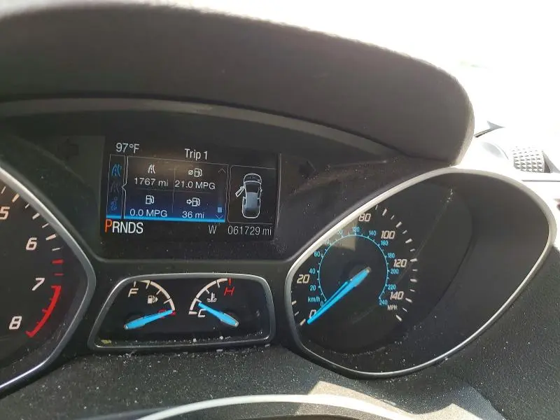 2015 FORD ESCAPE SE  