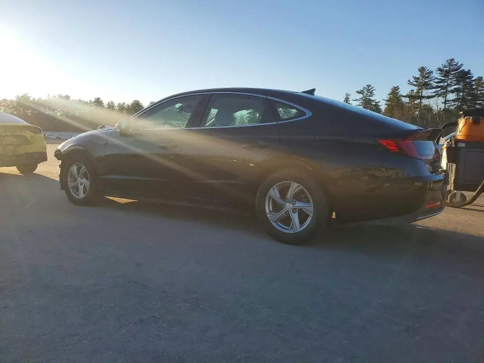 2021 HYUNDAI SONATA SE  