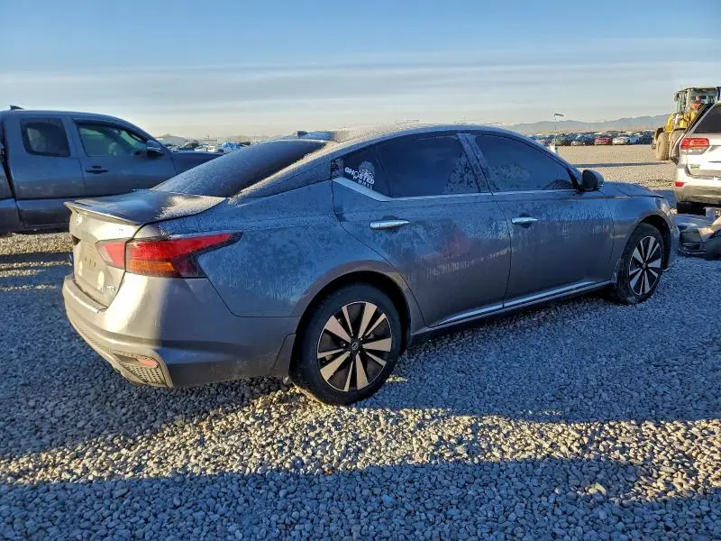 2020 NISSAN ALTIMA SL  