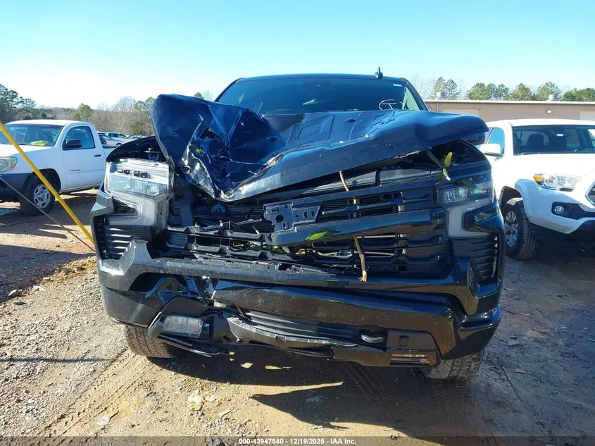 2025 CHEVROLET SILVERADO 1500 4WD  SHORT BED LT TRAIL BOSS