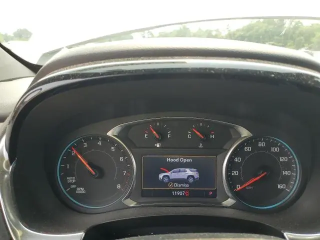 2023 CHEVROLET TRAVERSE LT  