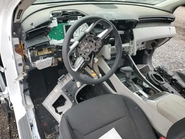 2022 HYUNDAI TUCSON SE  