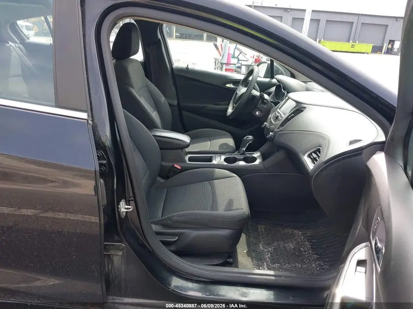 2016 CHEVROLET CRUZE LT AUTO