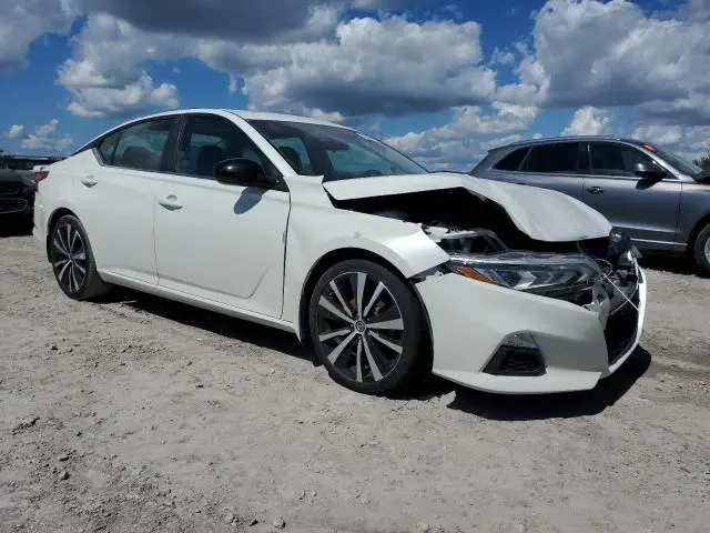 2019 NISSAN ALTIMA SR