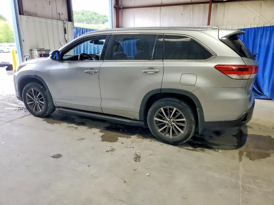 2018 TOYOTA HIGHLANDER XLE  