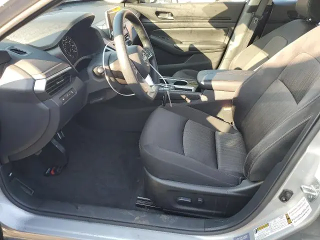 2024 NISSAN ALTIMA SV  