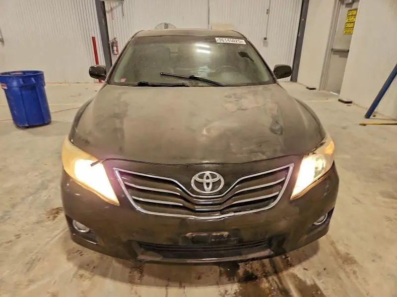 2010 TOYOTA CAMRY SE  