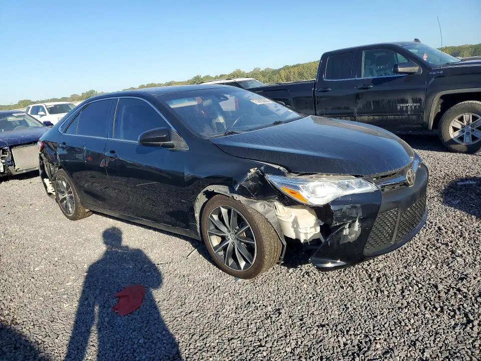 2015 TOYOTA CAMRY XSE V6  