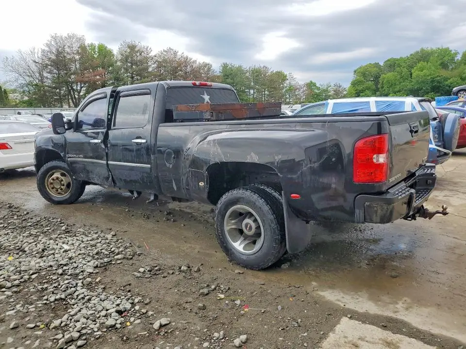 2011 GMC SIERRA K3500 DENALI  
