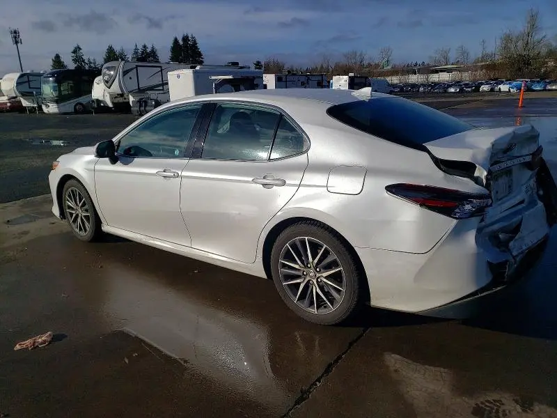 2022 TOYOTA CAMRY   