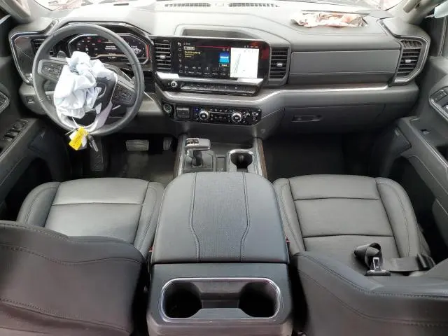 2025 GMC SIERRA K1500 SLT  