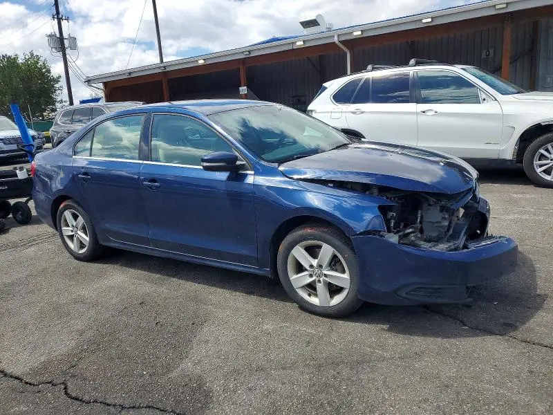 2013 VOLKSWAGEN JETTA TDI  