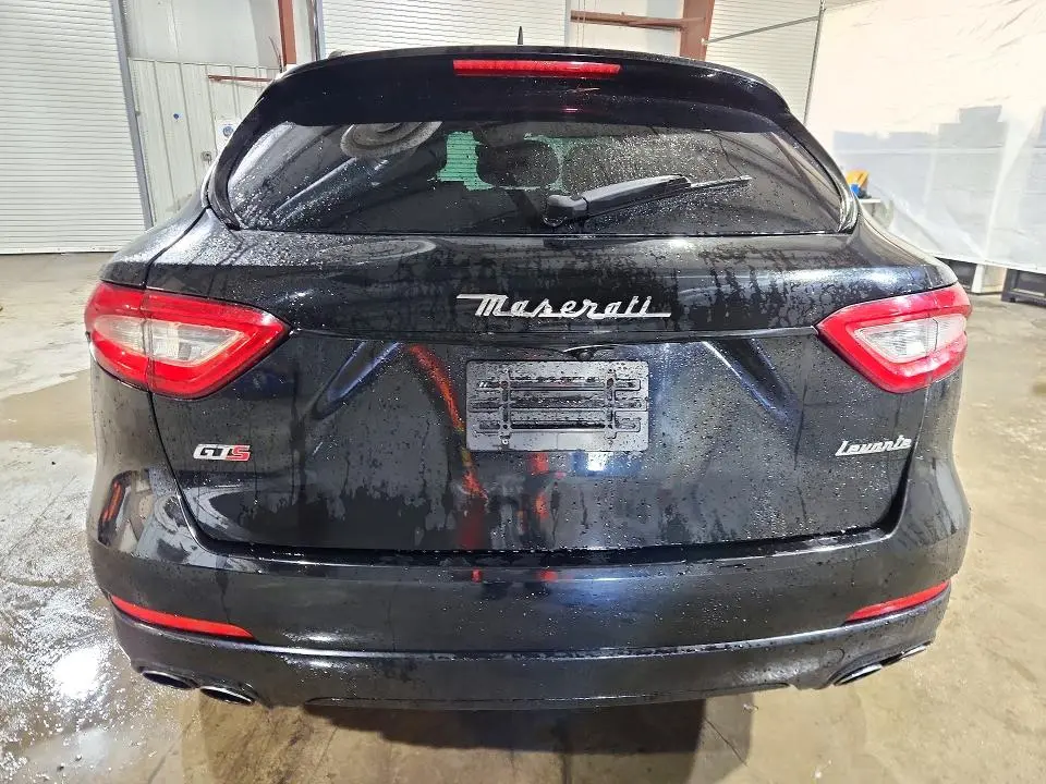 2017 MASERATI LEVANTE LUXURY  