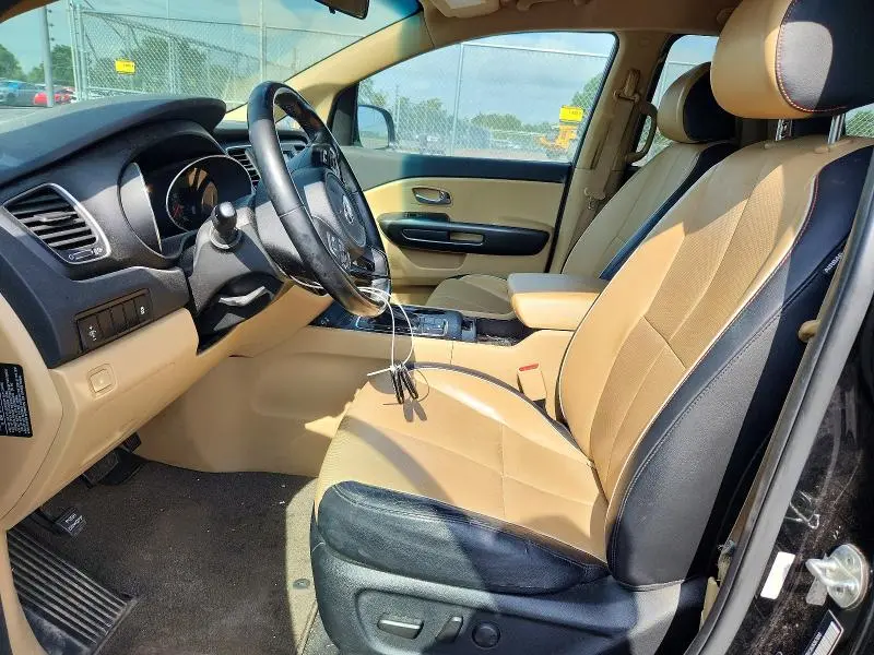 2018 KIA SEDONA LX  