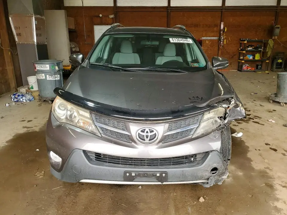 2014 TOYOTA RAV4 XLE  