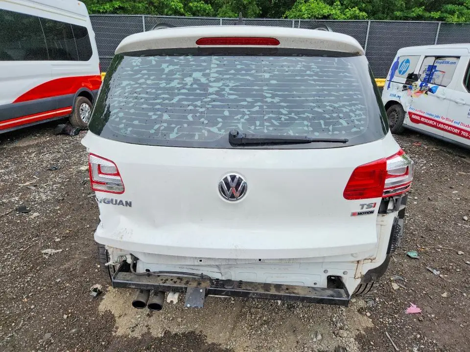 2017 VOLKSWAGEN TIGUAN S  