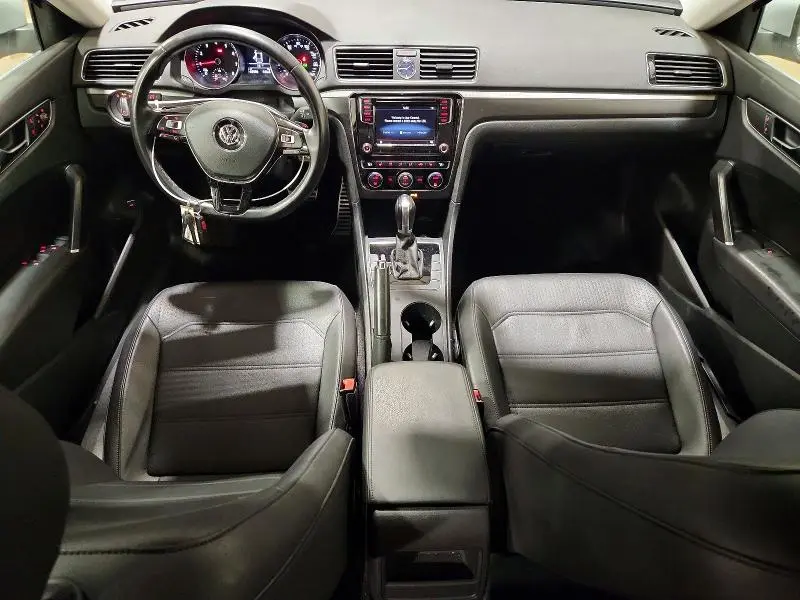 2017 VOLKSWAGEN PASSAT R-LINE  