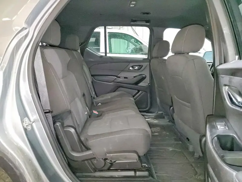 2023 CHEVROLET TRAVERSE LT  